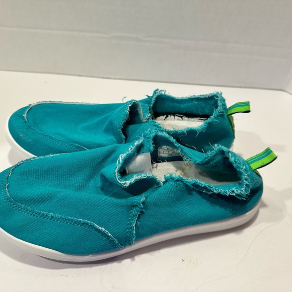 Lot of 6 pairs Vionic Malibu Slip On Canvas Sneakers W7 - Picture 6 of 6